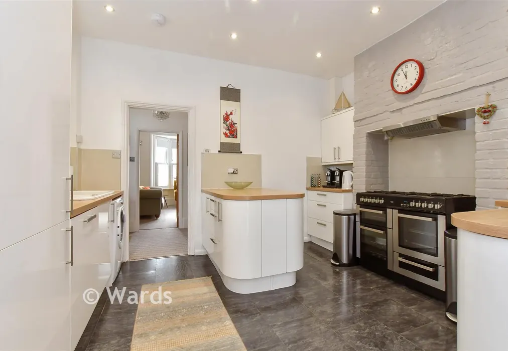 Kitchen - Union Road, Deal, Kent - Wards of Kent