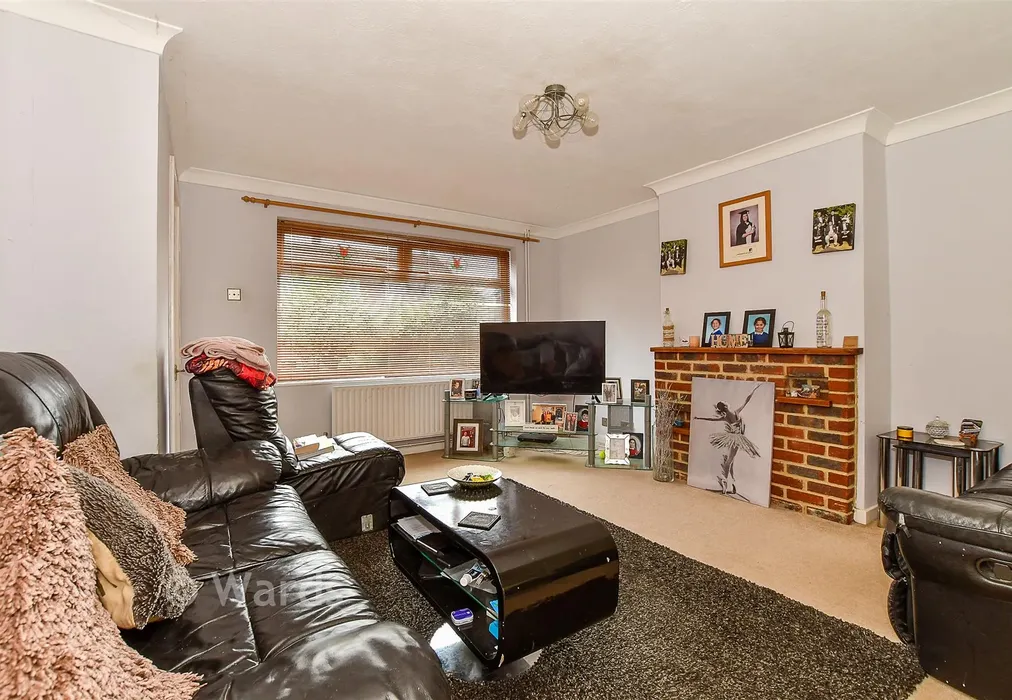 Lounge/ Dining Room - Willow Crescent, Five Oak Green, Tonbridge, Kent - Wards of Kent