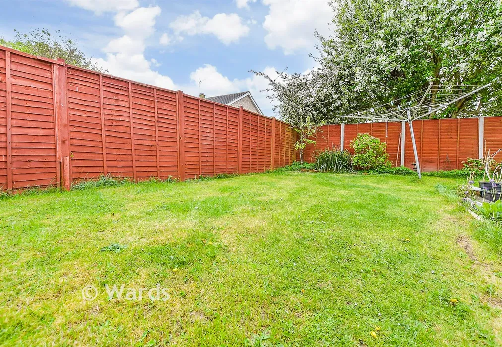 Rear Garden - Willow Crescent, Five Oak Green, Tonbridge, Kent - Wards of Kent