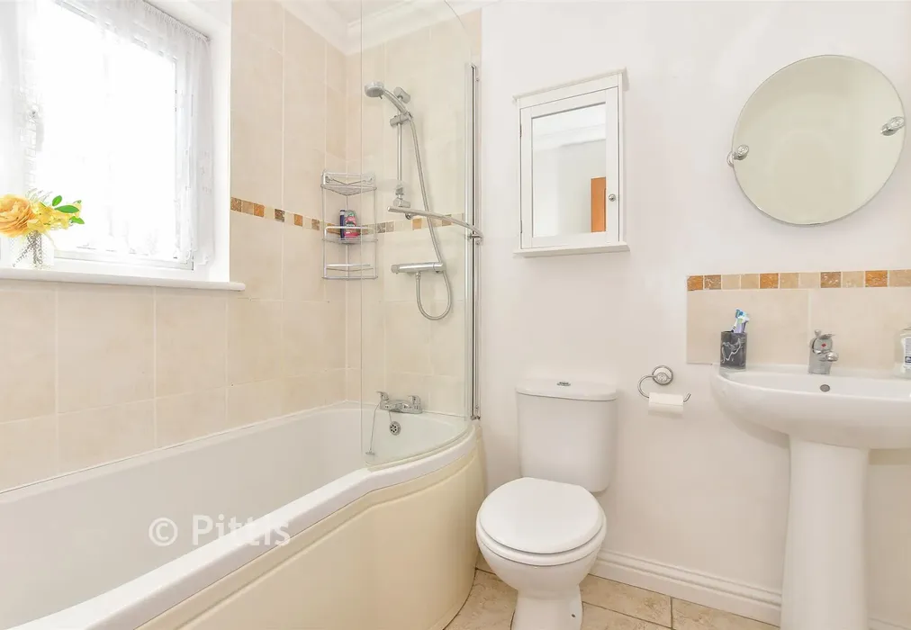 Bathroom - King Edward Close, Shanklin, Isle of Wight - Wards of Kent