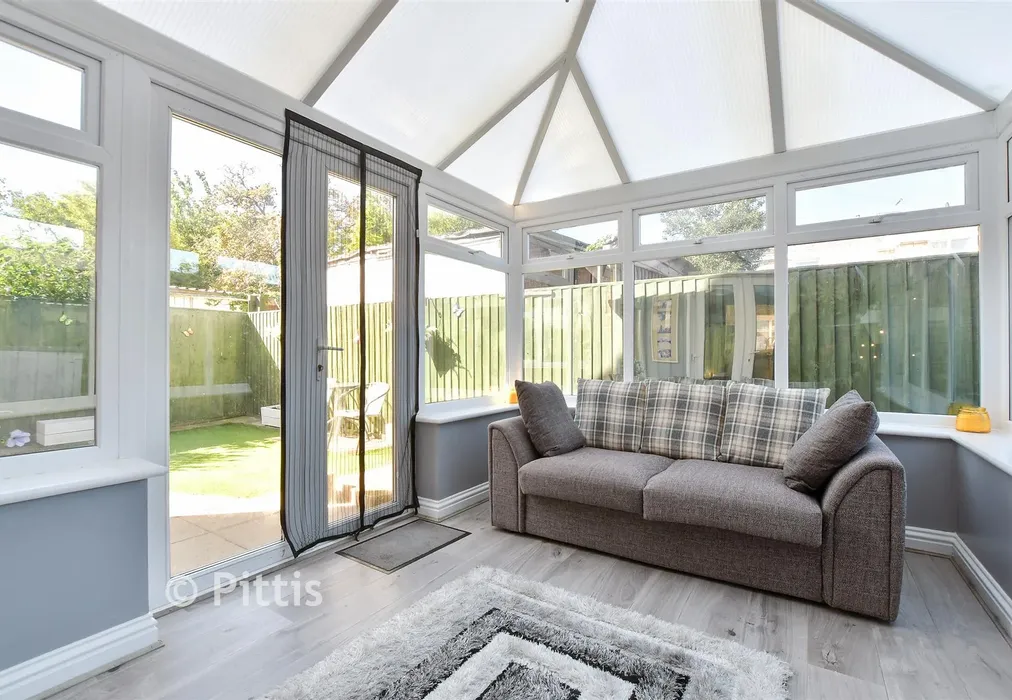 Conservatory - King Edward Close, Shanklin, Isle of Wight - Wards of Kent