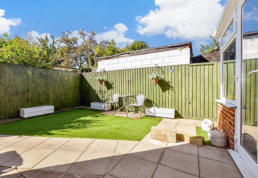 Rear Garden - King Edward Close, Shanklin, Isle of Wight - Wards of Kent