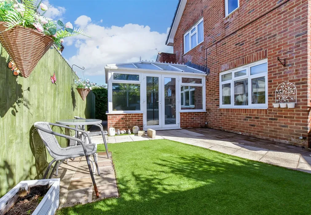 Rear Garden - King Edward Close, Shanklin, Isle of Wight - Wards of Kent