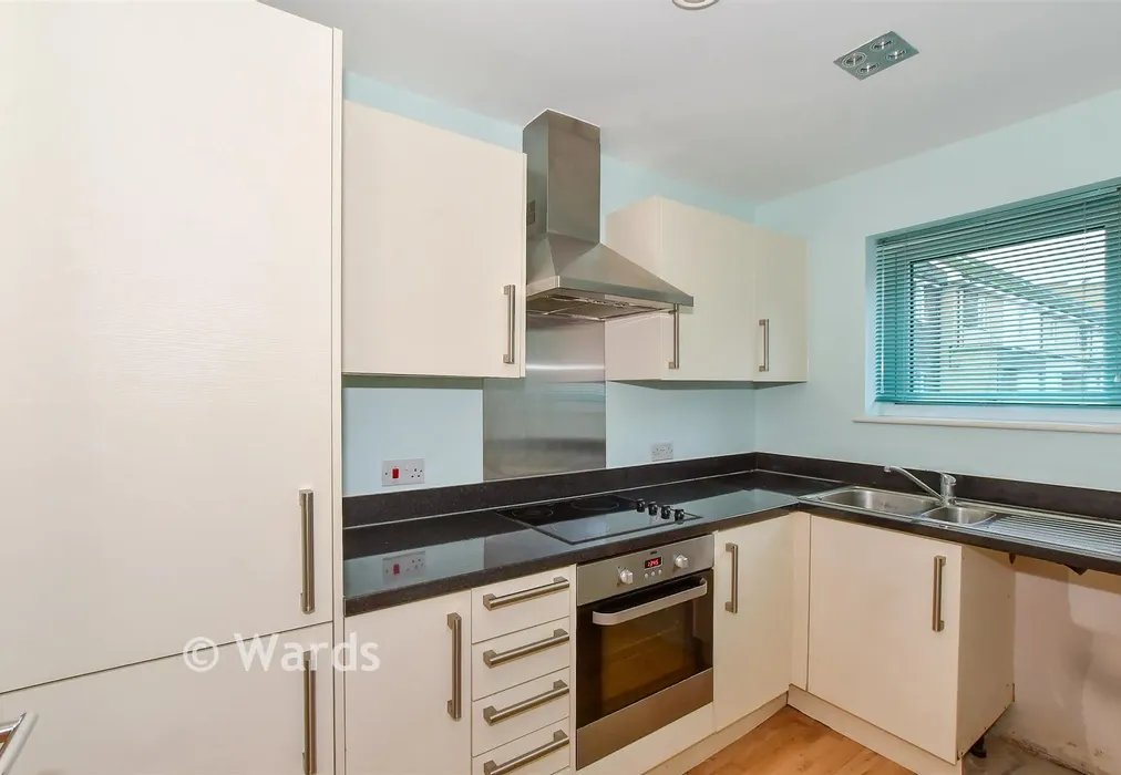 Kitchen - Olympia Way, Whitstable, Kent - Wards of Kent