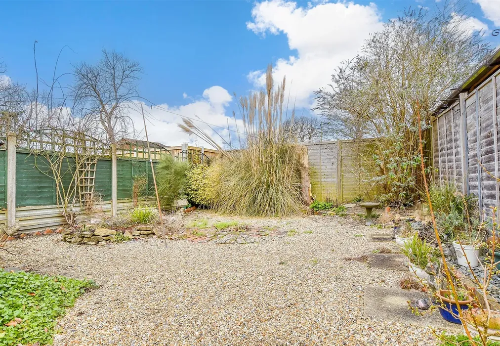 Rear Garden - Station Road, Headcorn, Kent - Wards of Kent