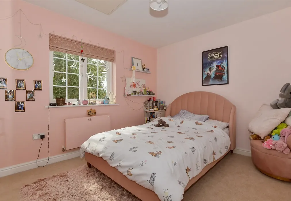 Bedroom 3 - Orient Court, Kings Hill, West Malling, Kent - Wards of Kent