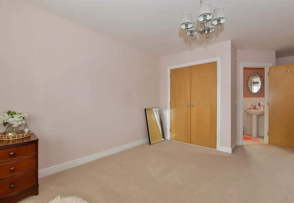 Bedroom 1 - Orient Court, Kings Hill, West Malling, Kent - Wards of Kent