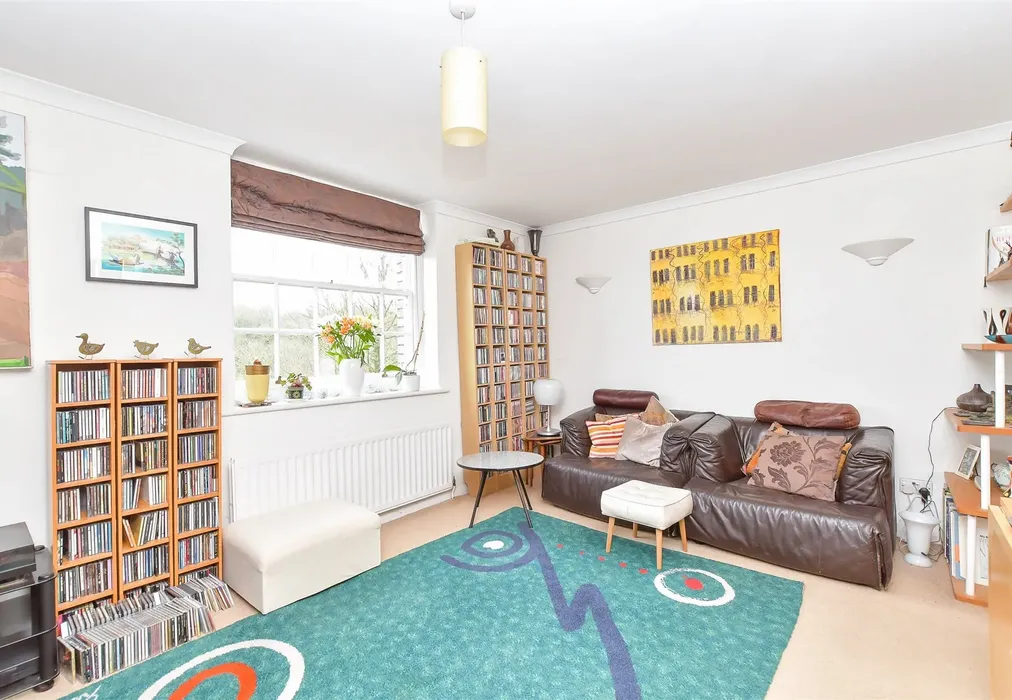 Lounge - Mount Pleasant, Arundel, West Sussex - Wards of Kent