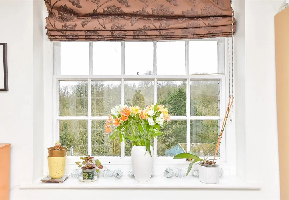 Internal Feature - Mount Pleasant, Arundel, West Sussex - Wards of Kent