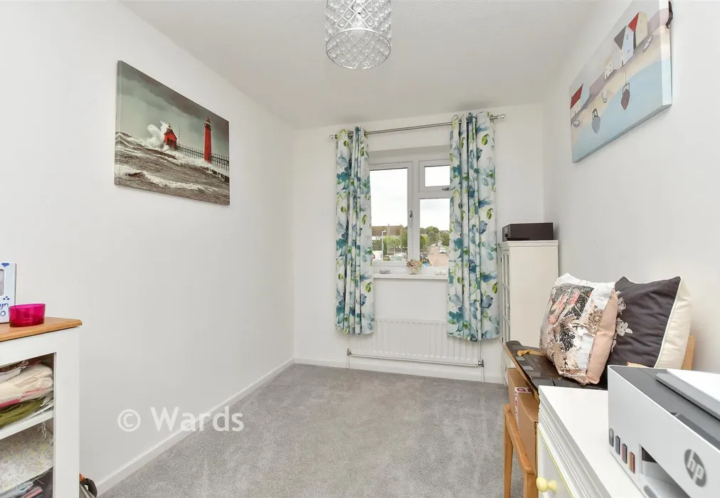 Bedroom 2 - Beach Approach, Warden Bay, Sheerness, Kent - Wards of Kent