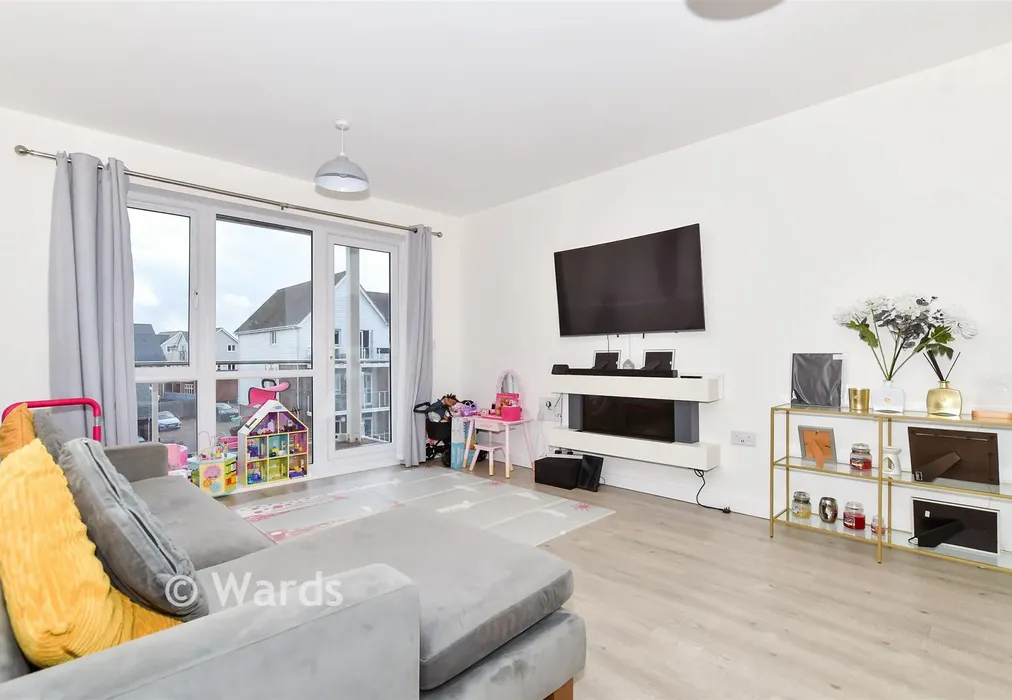 Lounge - Walters Close, Snodland, Kent - Wards of Kent