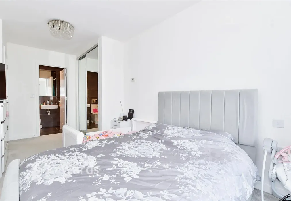 Bedroom 1 - Walters Close, Snodland, Kent - Wards of Kent