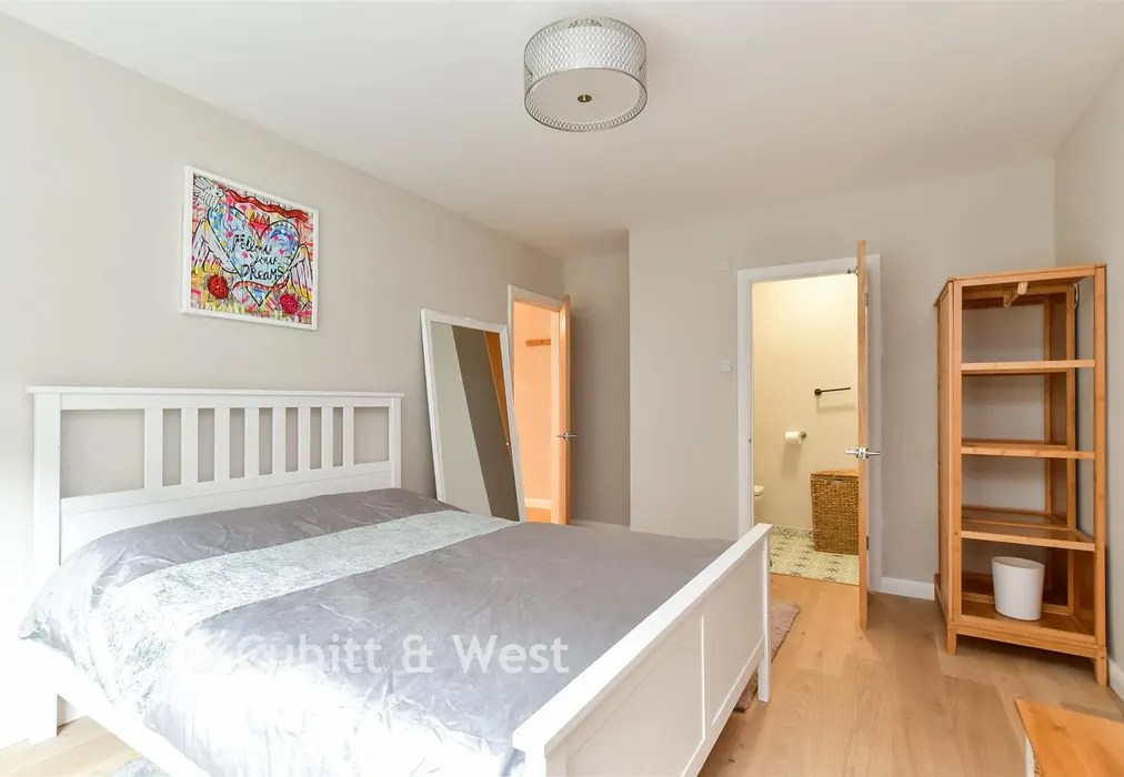 Bedroom 1 - Prince Regents Close, Brighton, East Sussex - Wards of Kent