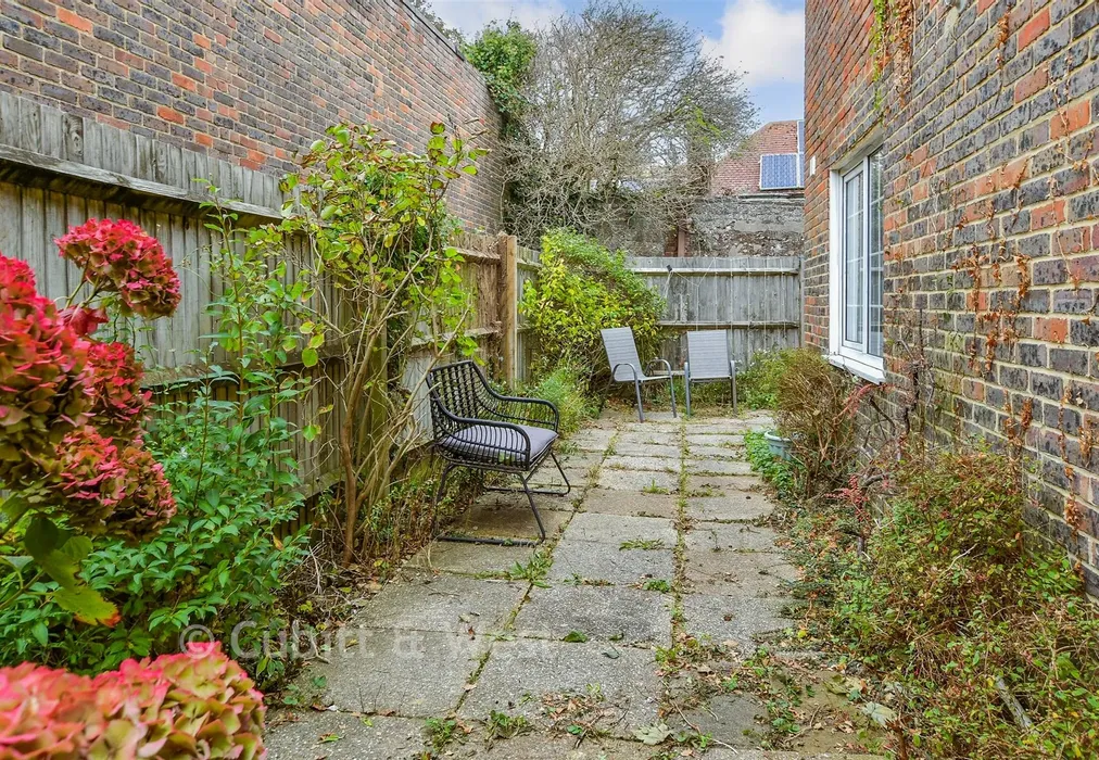 Rear Garden - Prince Regents Close, Brighton, East Sussex - Wards of Kent