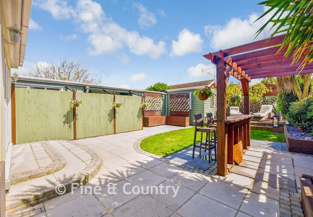 Rear Garden - Botany Road, Kingsgate, Broadstairs, Kent - Wards of Kent