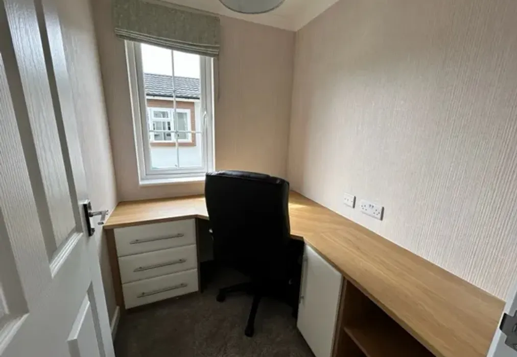Bedroom 2 - Maidstone Road, Staplehurst, Kent - Wards of Kent