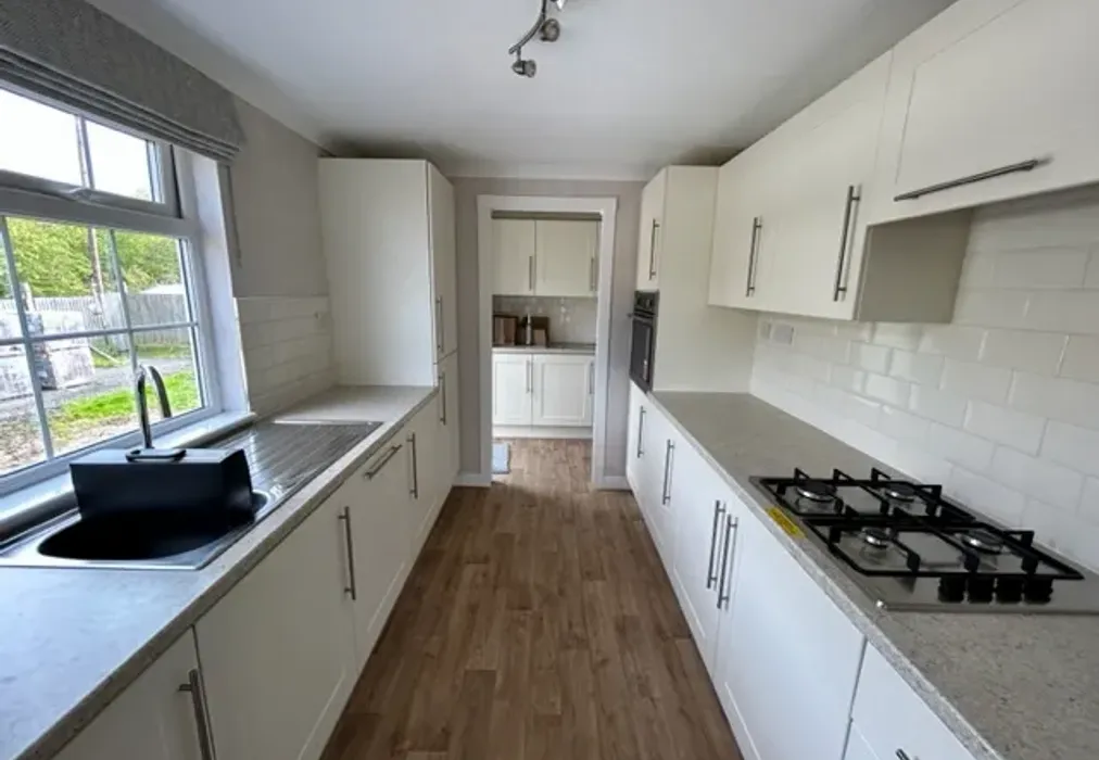 Kitchen - Maidstone Road, Staplehurst, Kent - Wards of Kent