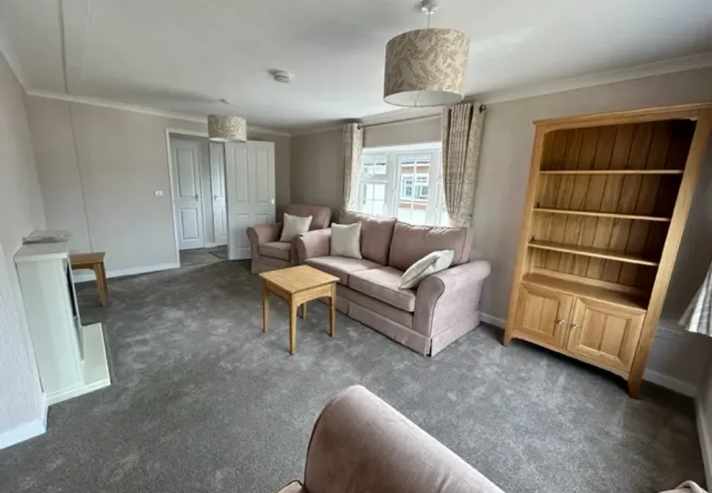 Lounge - Maidstone Road, Staplehurst, Kent - Wards of Kent