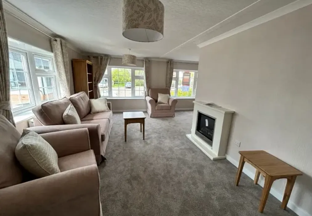 Lounge - Maidstone Road, Staplehurst, Kent - Wards of Kent