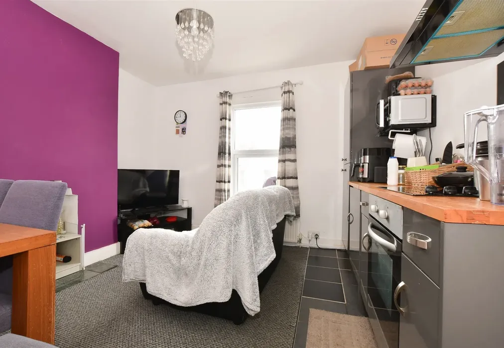 Kitchen/Diner - Cross Street, Sandown, Isle of Wight - Wards of Kent