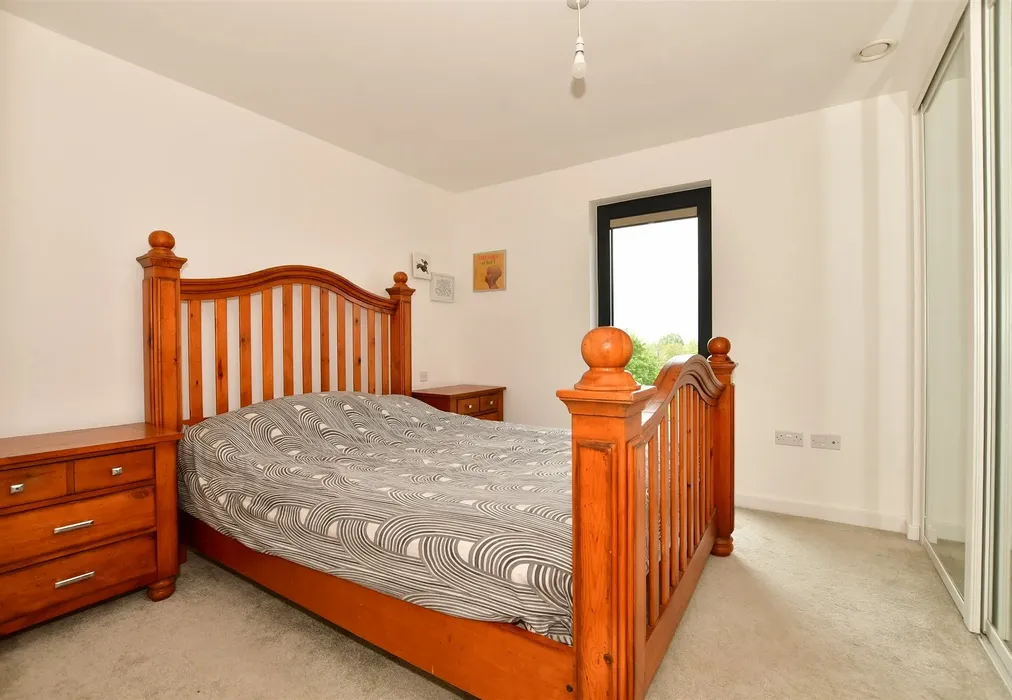 Bedroom 1 - Leacon Road, Ashford, Kent - Wards of Kent