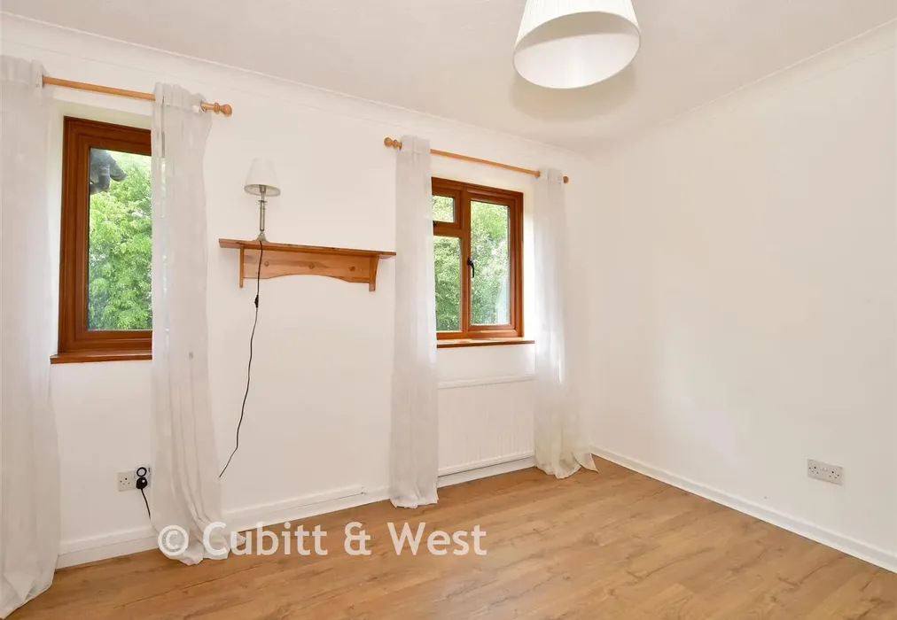 Bedroom 5 - Crawley Lane, Pound Hill, Crawley, West Sussex - Wards of Kent