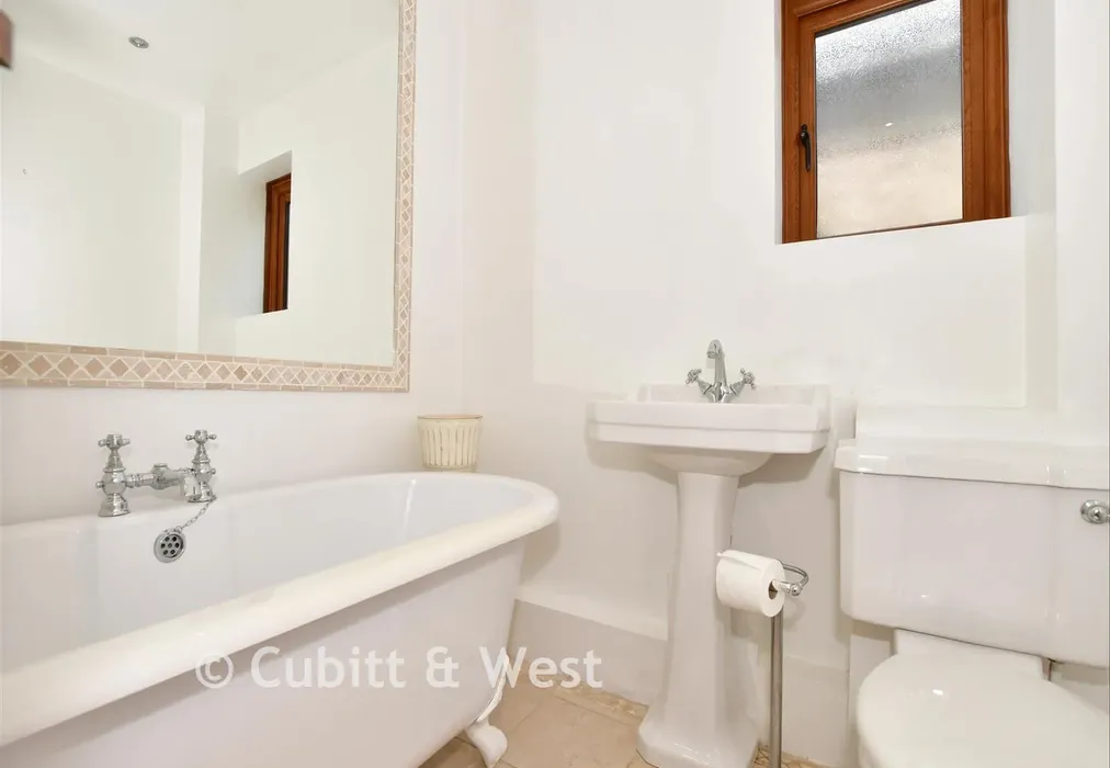 Bathroom - Crawley Lane, Pound Hill, Crawley, West Sussex - Wards of Kent