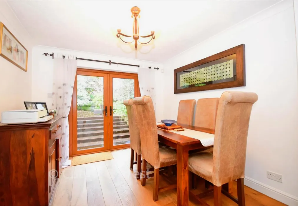 Dining Room - Crawley Lane, Pound Hill, Crawley, West Sussex - Wards of Kent