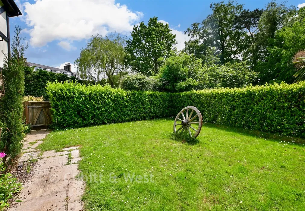 Rear Elevation - Crawley Lane, Pound Hill, Crawley, West Sussex - Wards of Kent