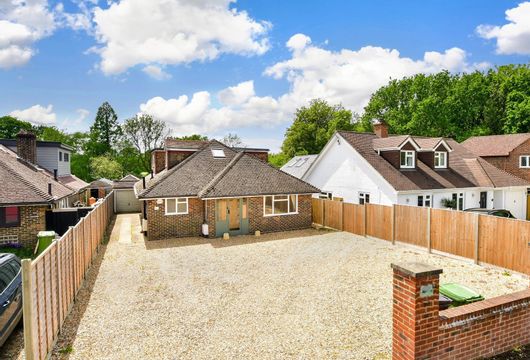 Highland Road, Beare Green, Dorking, Surrey - Wards of Kent