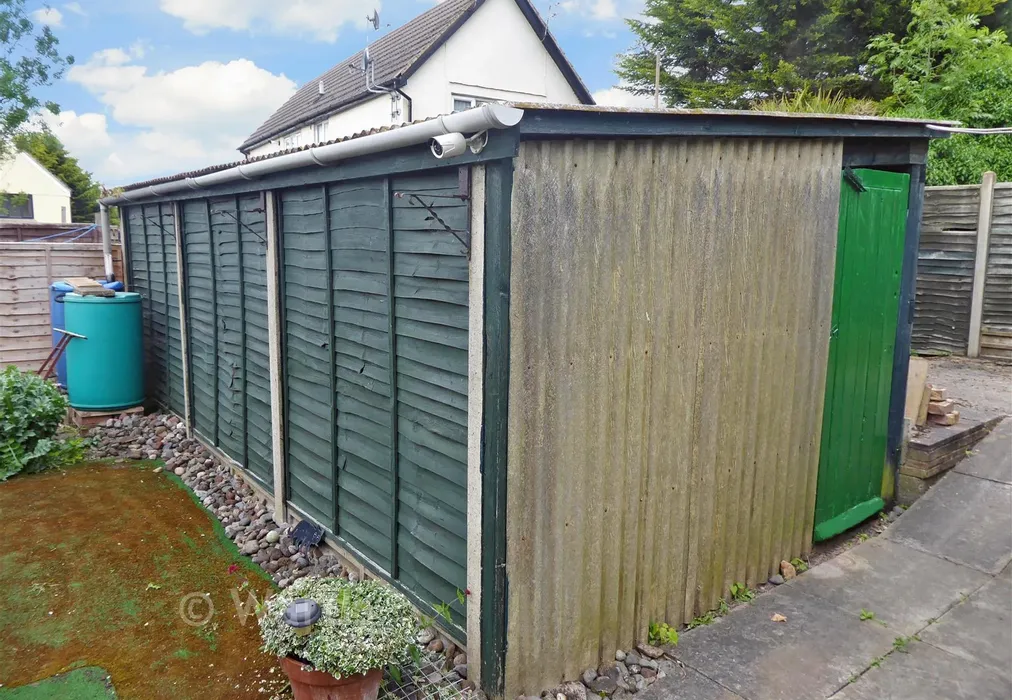 Out Buildings - Cross Street, Gillingham, Kent - Wards of Kent