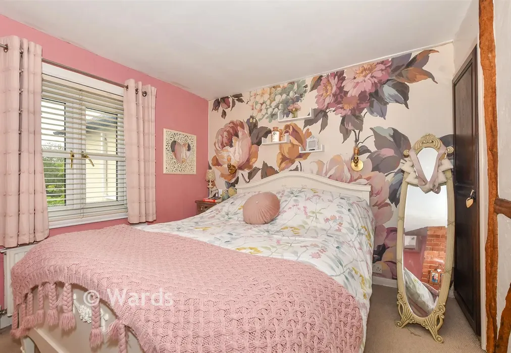 Bedroom 2 - Lees Road, Yalding, Kent - Wards of Kent