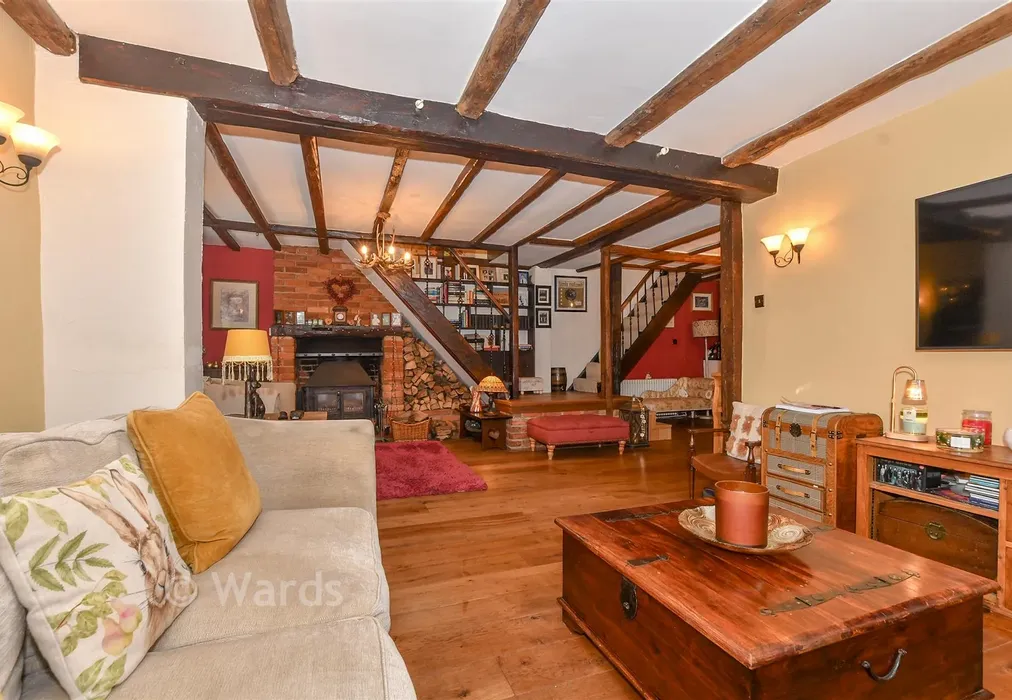 Lounge - Lees Road, Yalding, Kent - Wards of Kent