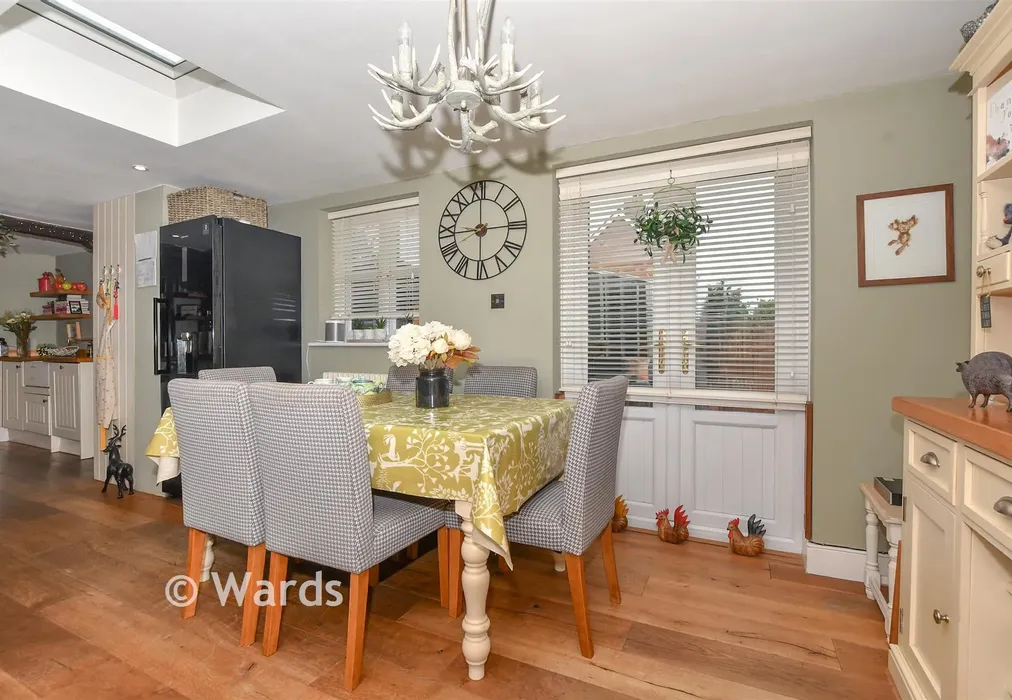 Kitchen/Dining Room - Lees Road, Yalding, Kent - Wards of Kent