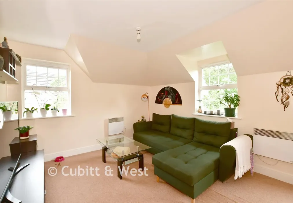 Kitchen/Lounge/ Diner - Worth Park Avenue, Crawley, West Sussex - Wards of Kent