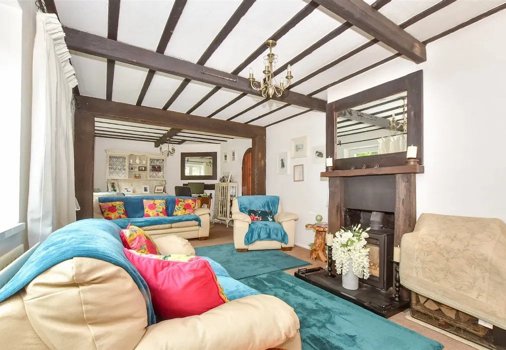 Lounge - Stone Green, Stone, Tenterden, Kent - Wards of Kent