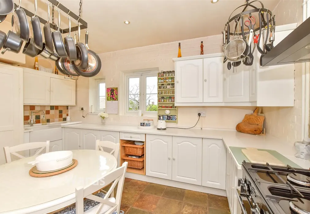 Kitchen/ Diner - Stone Green, Stone, Tenterden, Kent - Wards of Kent