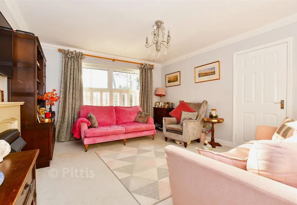 Lounge - Heytesbury Road, Yarmouth, Isle of Wight - Wards of Kent