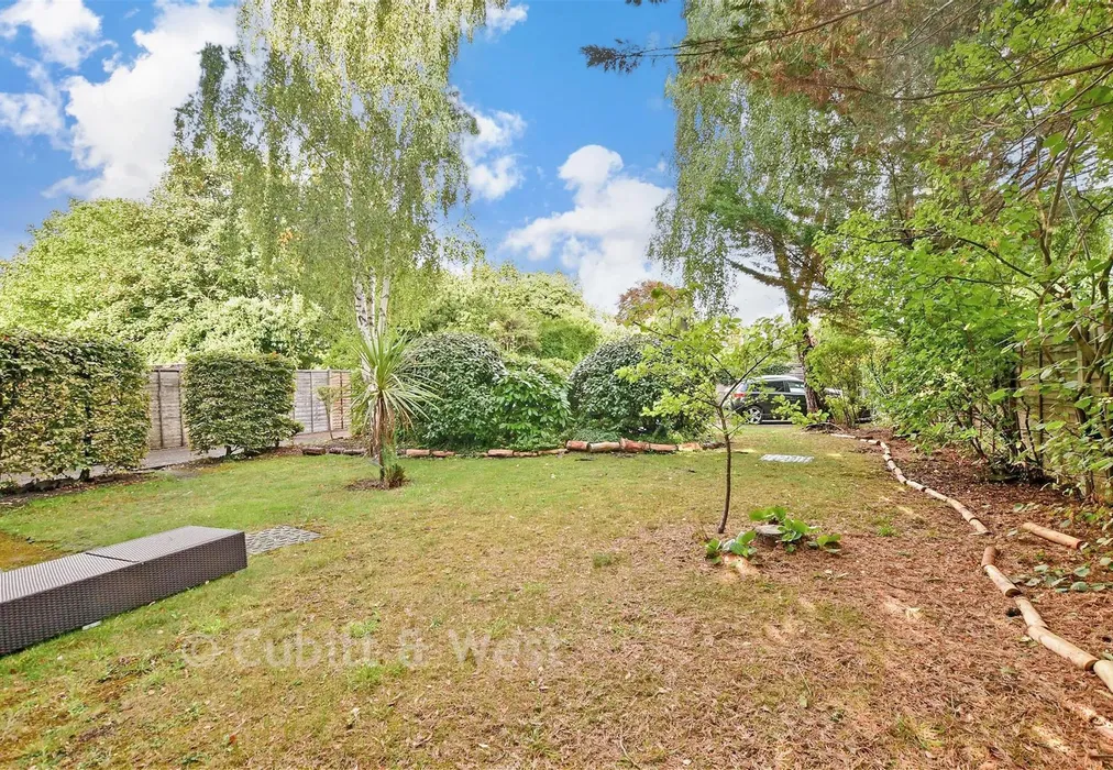 Communal Gardens - Albion Road, Sutton, Surrey - Wards of Kent