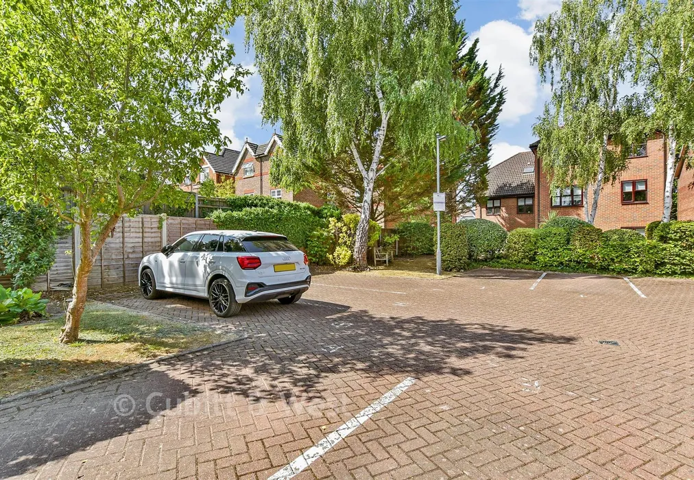 Driveway/Parking - Albion Road, Sutton, Surrey - Wards of Kent