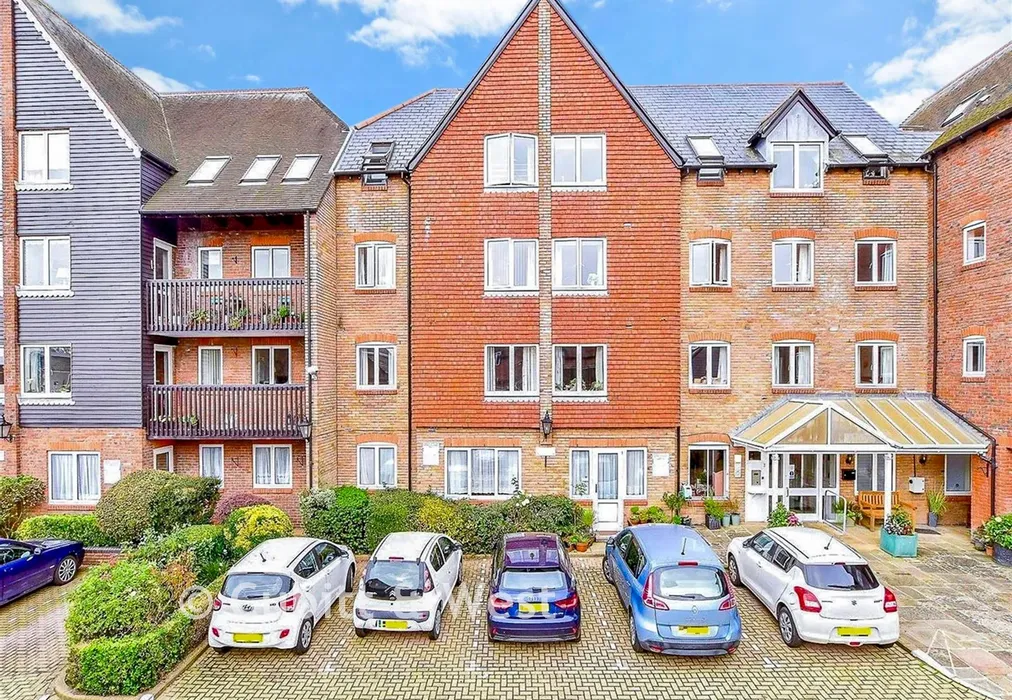 Martlets Court - Queen Street, Arundel, West Sussex - Wards of Kent