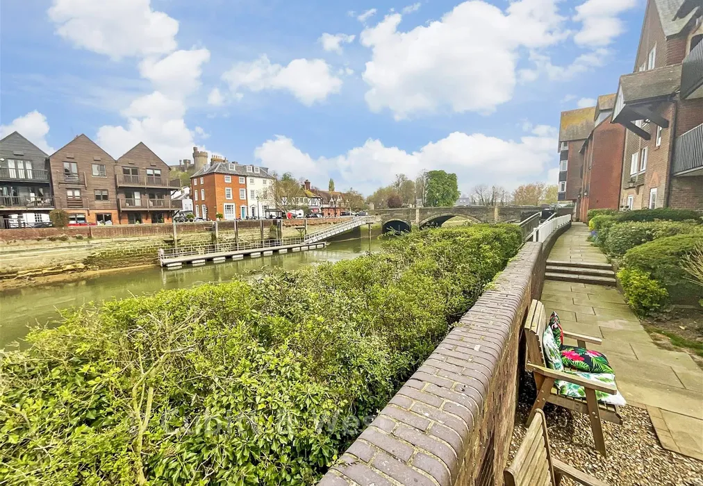 River View - Queen Street, Arundel, West Sussex - Wards of Kent