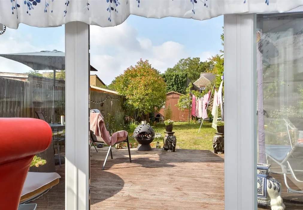 Internal Lifestyle Photograph - Norman Road, Broadstairs, Kent - Wards of Kent