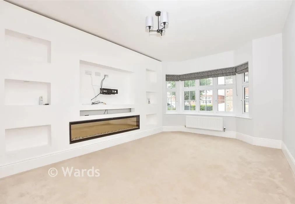 Lounge - Thomas Road, Aylesford, Kent - Wards of Kent