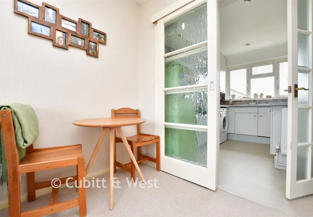 Dining Area - Castle Drive, Reigate, Surrey - Wards of Kent