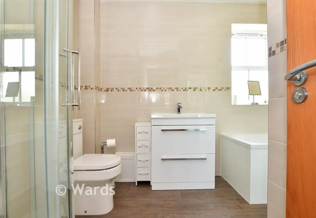 Bathroom - Well Street, Loose, Maidstone, Kent - Wards of Kent