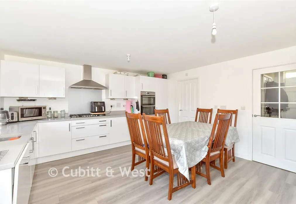 Kitchen - Pakenham Road, Waterlooville, Hampshire - Wards of Kent