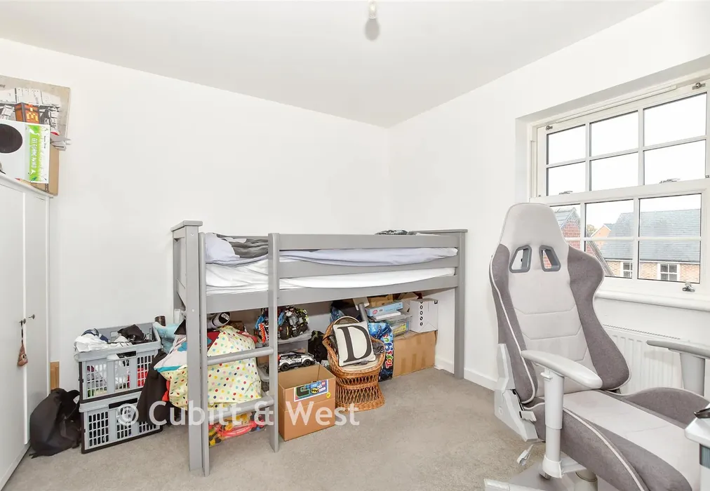 Bedroom 3 - Pakenham Road, Waterlooville, Hampshire - Wards of Kent