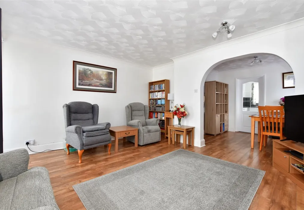 Lounge - Crescent Road, Shanklin, Isle of Wight - Wards of Kent