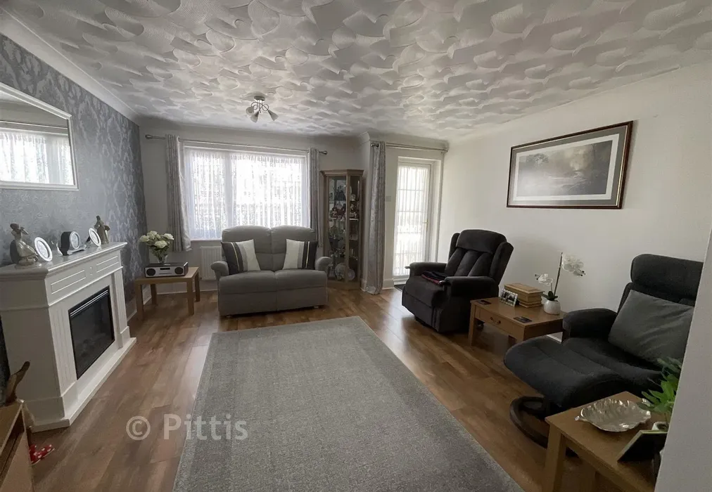 Lounge - Crescent Road, Shanklin, Isle of Wight - Wards of Kent